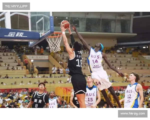 男女篮混合对抗赛趣味十足,职业球员耐心指导 男女篮混合对抗赛趣味十足,职业球员耐心指导