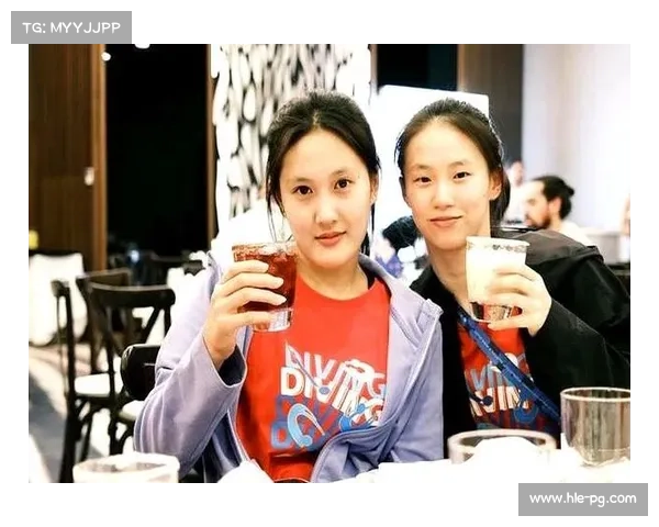 女子个人全能决赛，王伟莹掌敏洁屈芷欣竞争激烈